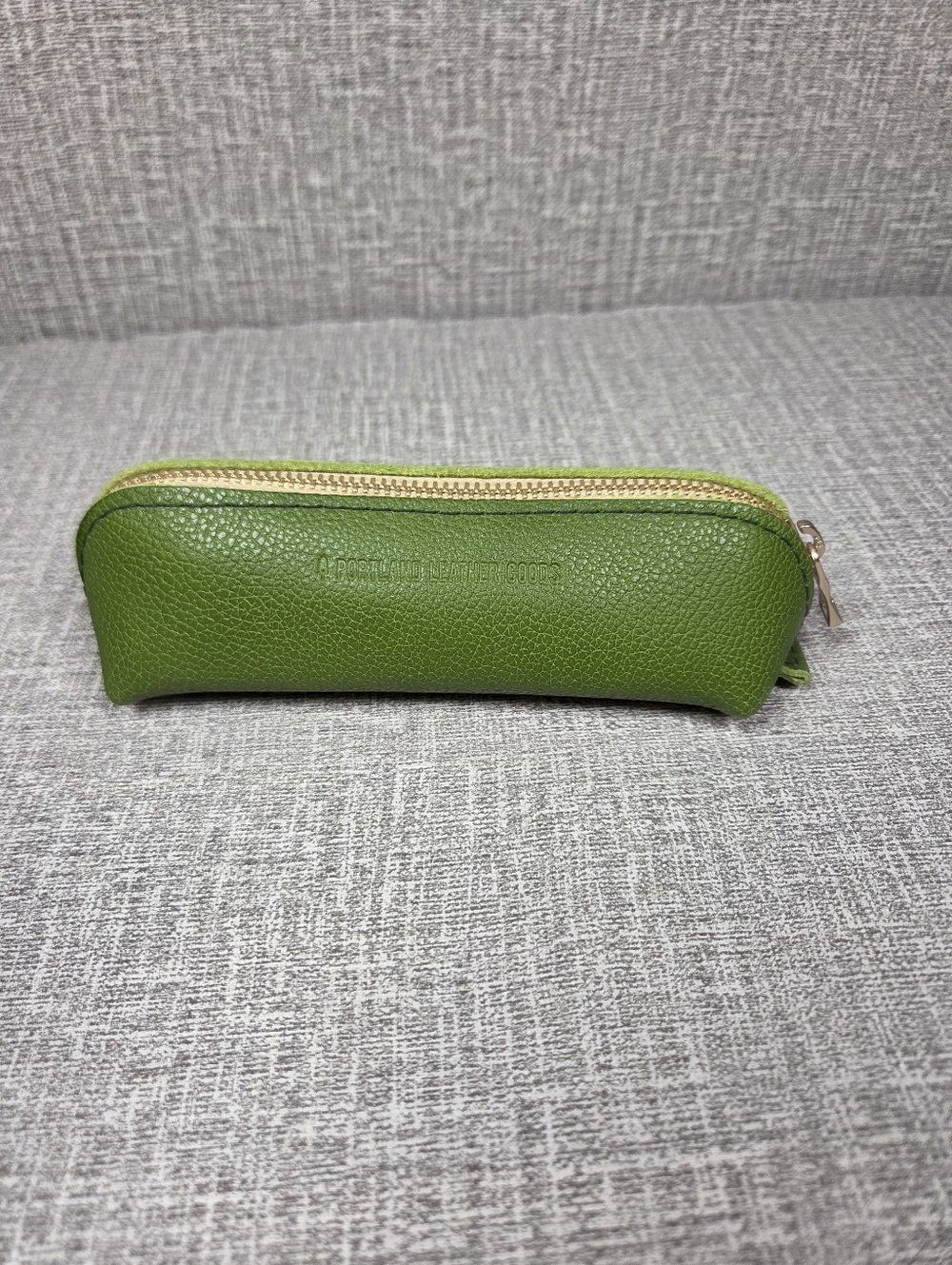 NEW RARE Portland Leather Sidekick Pouch Green Apple Pencil Case Makeup Bag